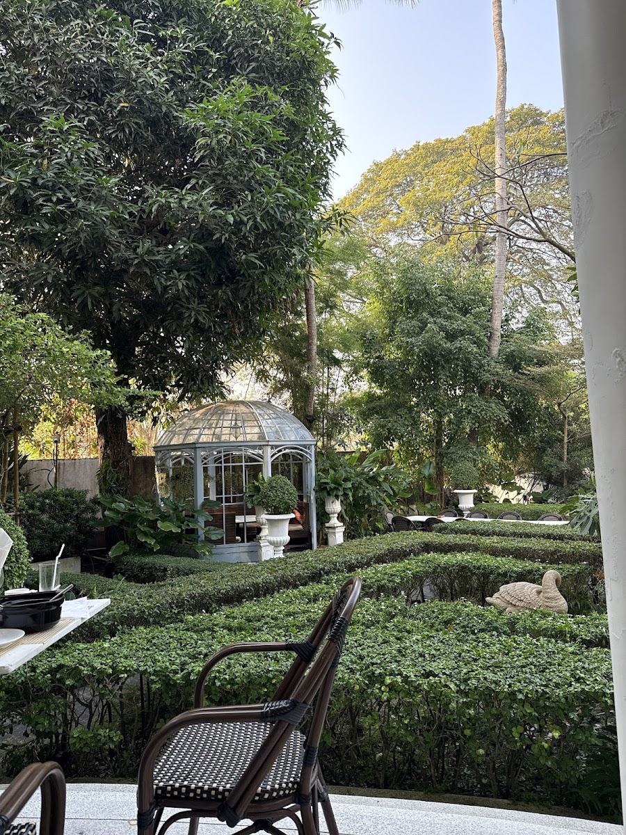 White Swan Myanmar Tea House