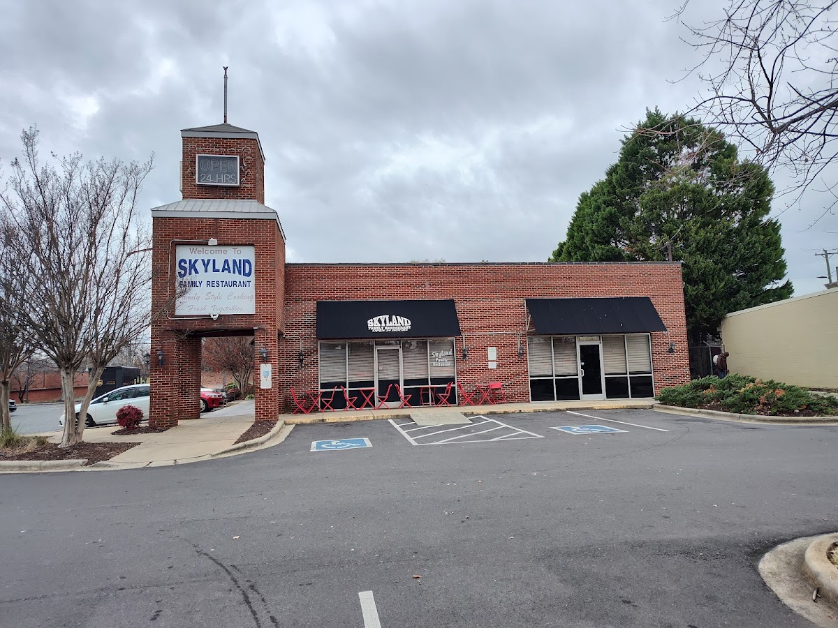 Skyland Family Restaurant - Photo 8