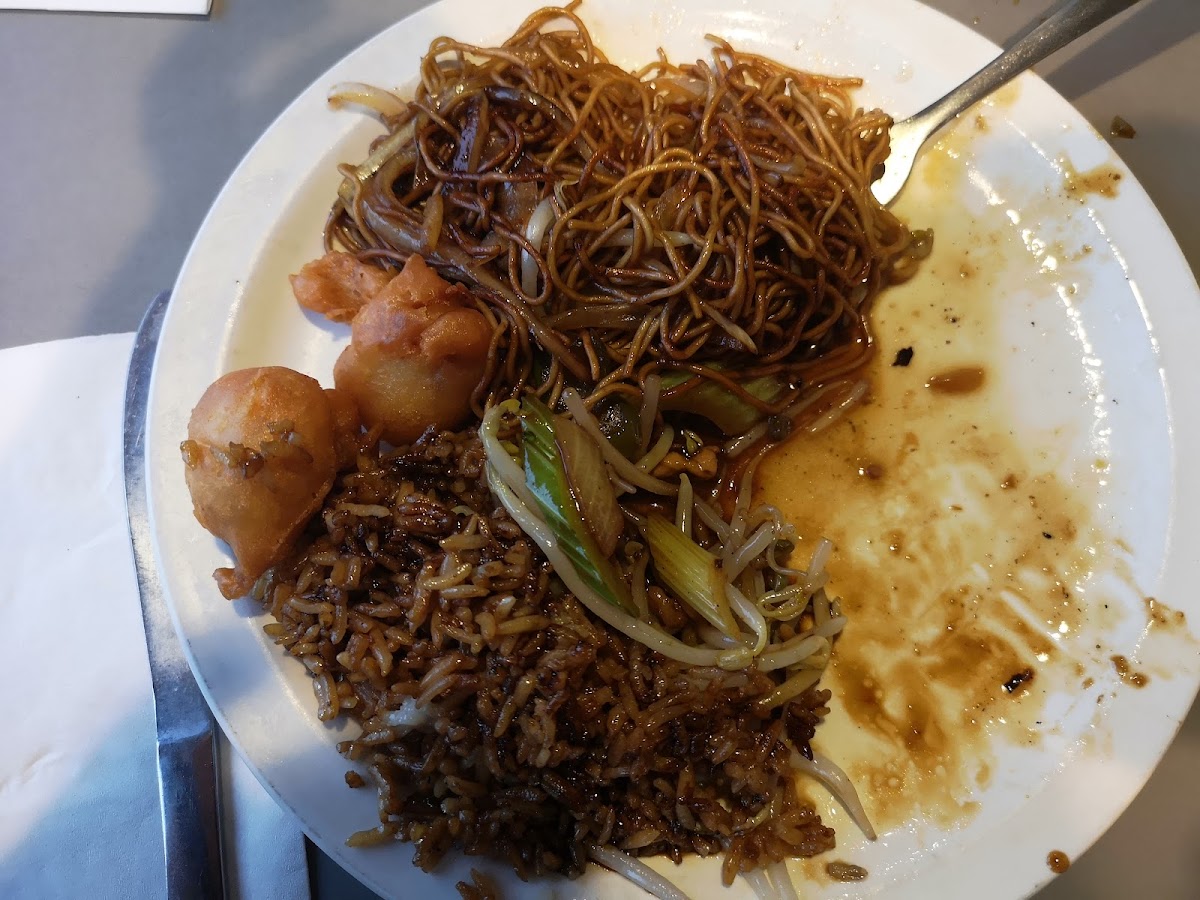 Jade Garden Restaurant - PE C1N 4H8 - Photo 1