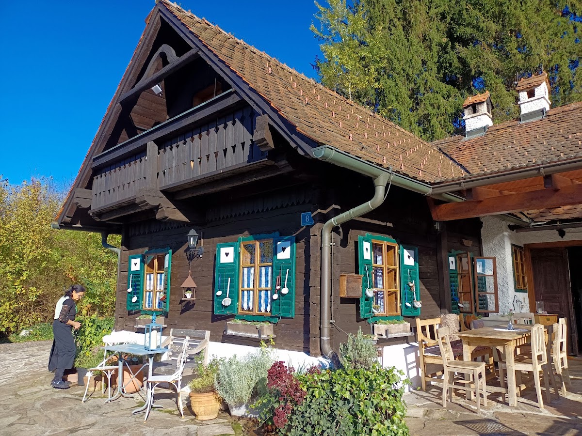 Bruxi's Heuriger - Photo 4