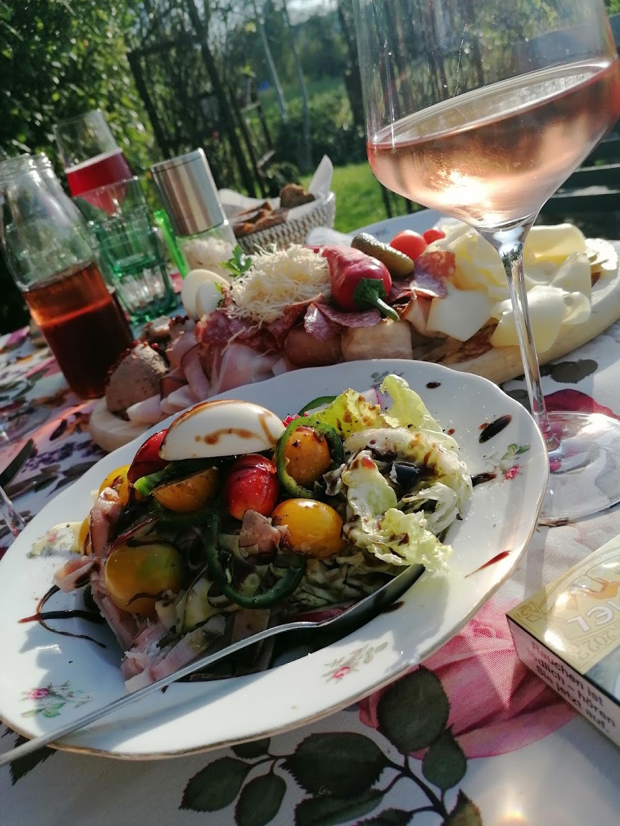 Bruxi's Heuriger - Photo 5