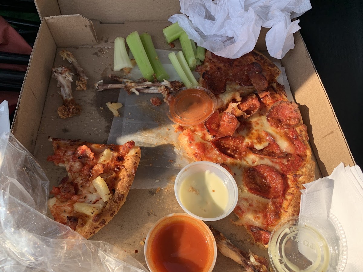 Bella Pizza - ON L0S 1N0 - Photo 3