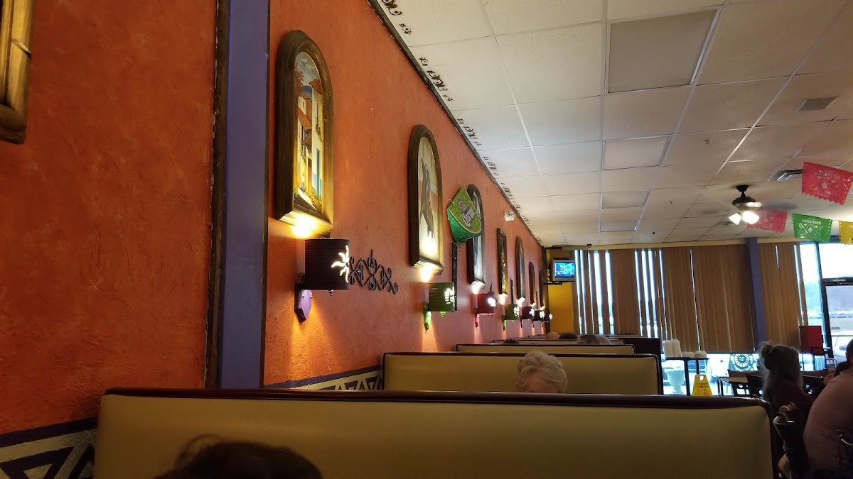 San Marcos Mexican Restaurant - Mayodan - Photo 6