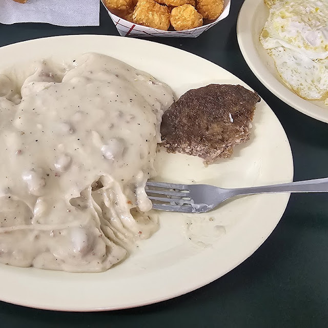 Biscuit & Gravy