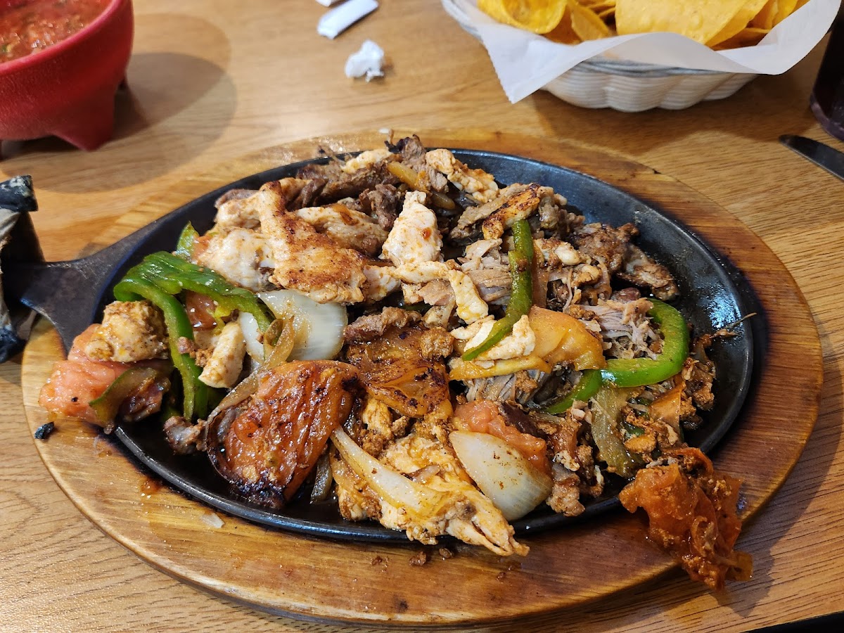 Iguana's Mexican Restaurant - Brownsburg - Photo 3