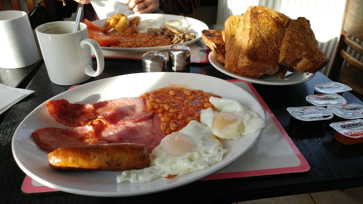 Sea View Cafe - Photo 2