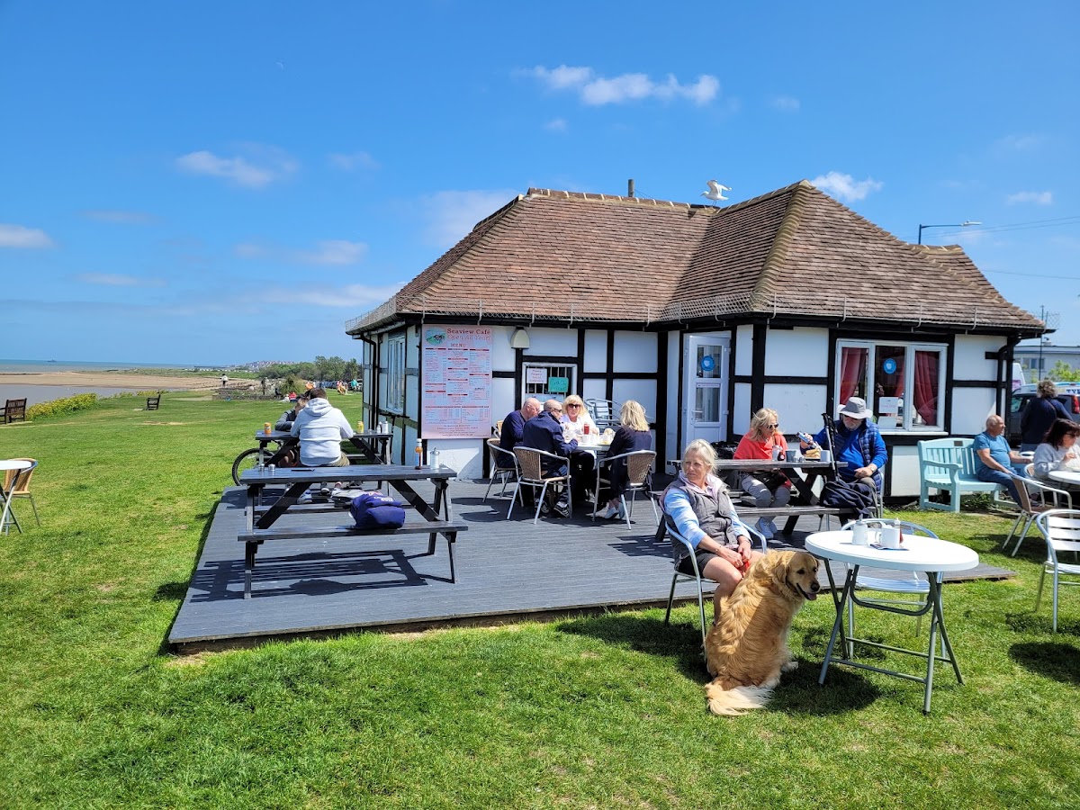 Sea View Cafe - Photo 5