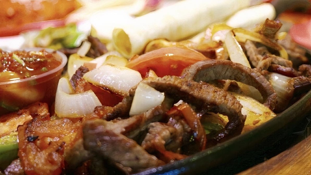 Taqueria Los Compadres - Sacramento - Photo 2