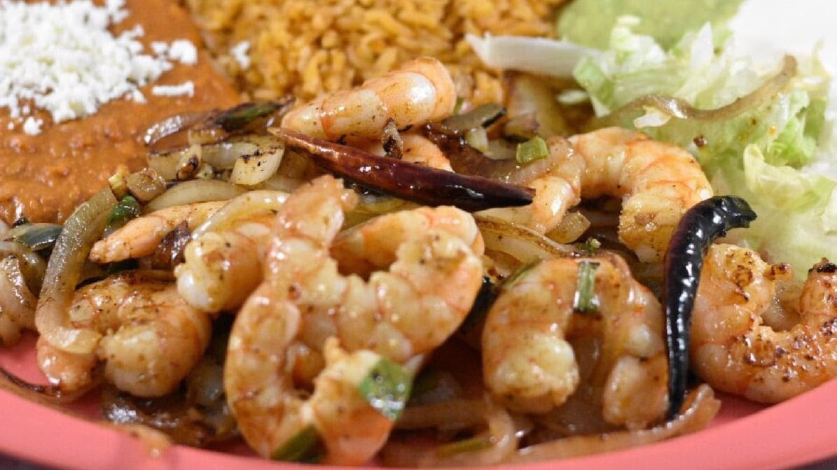 Taqueria Los Compadres - Sacramento - Photo 5