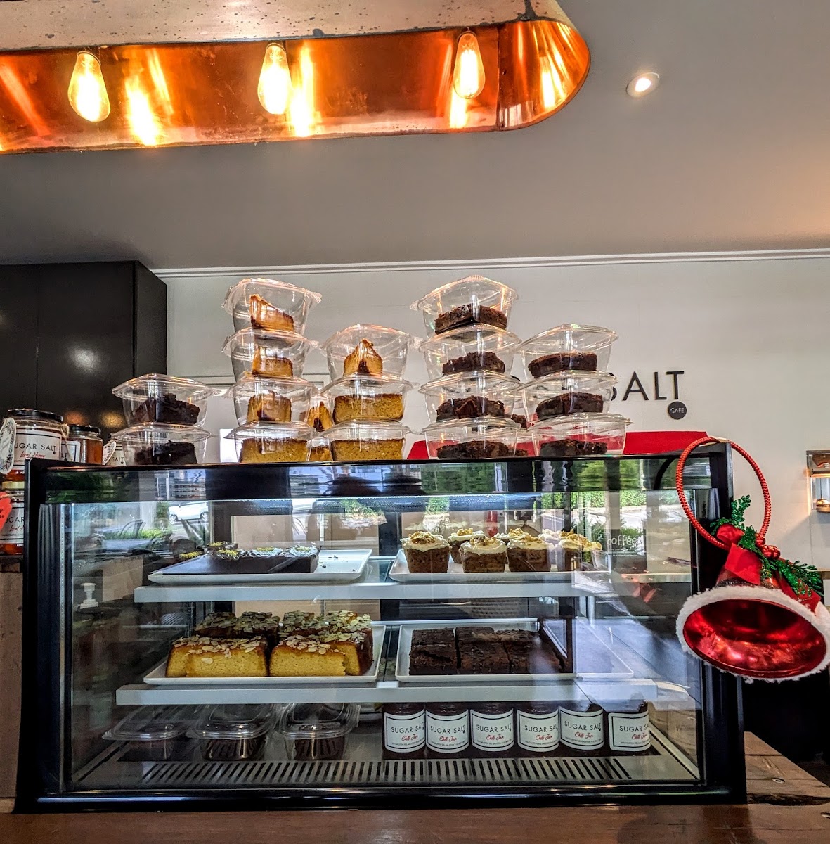Sugar Salt Cafe - Photo 6