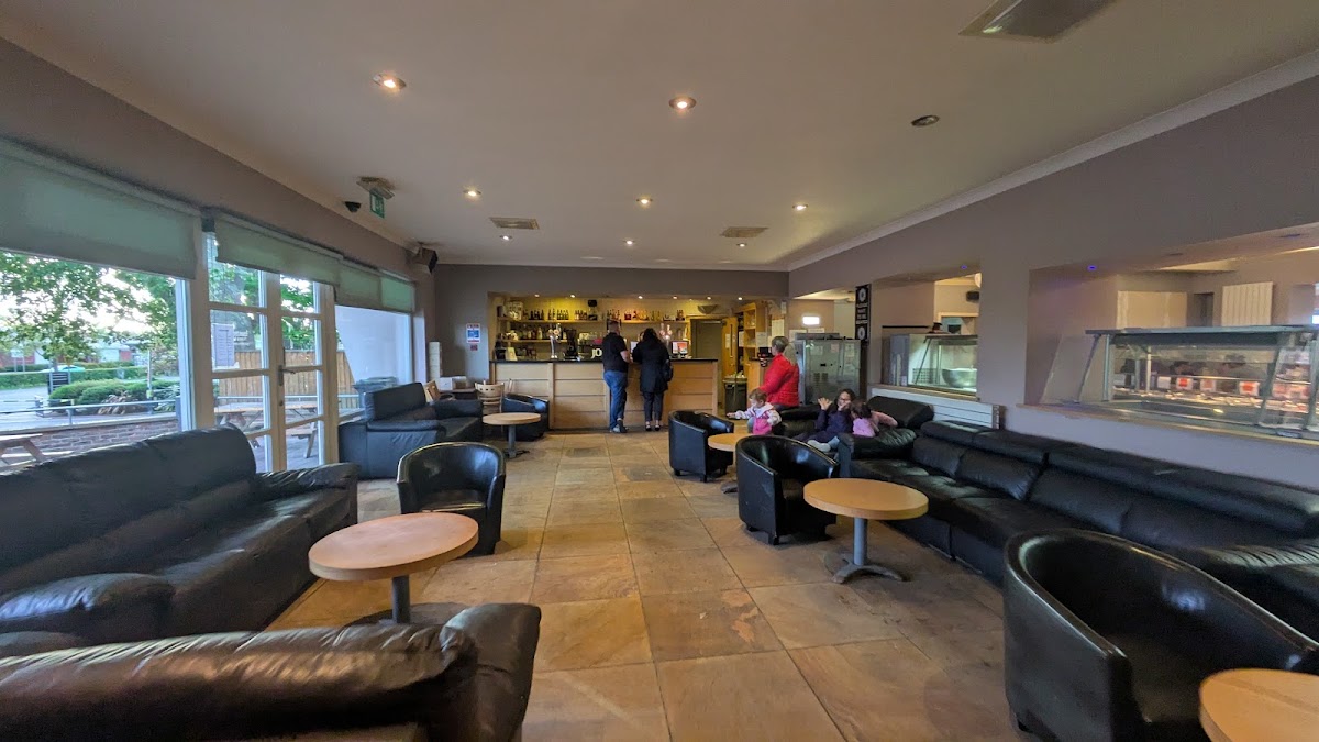 Oriental Express - Cleethorpes DN35 0AG - Photo 2
