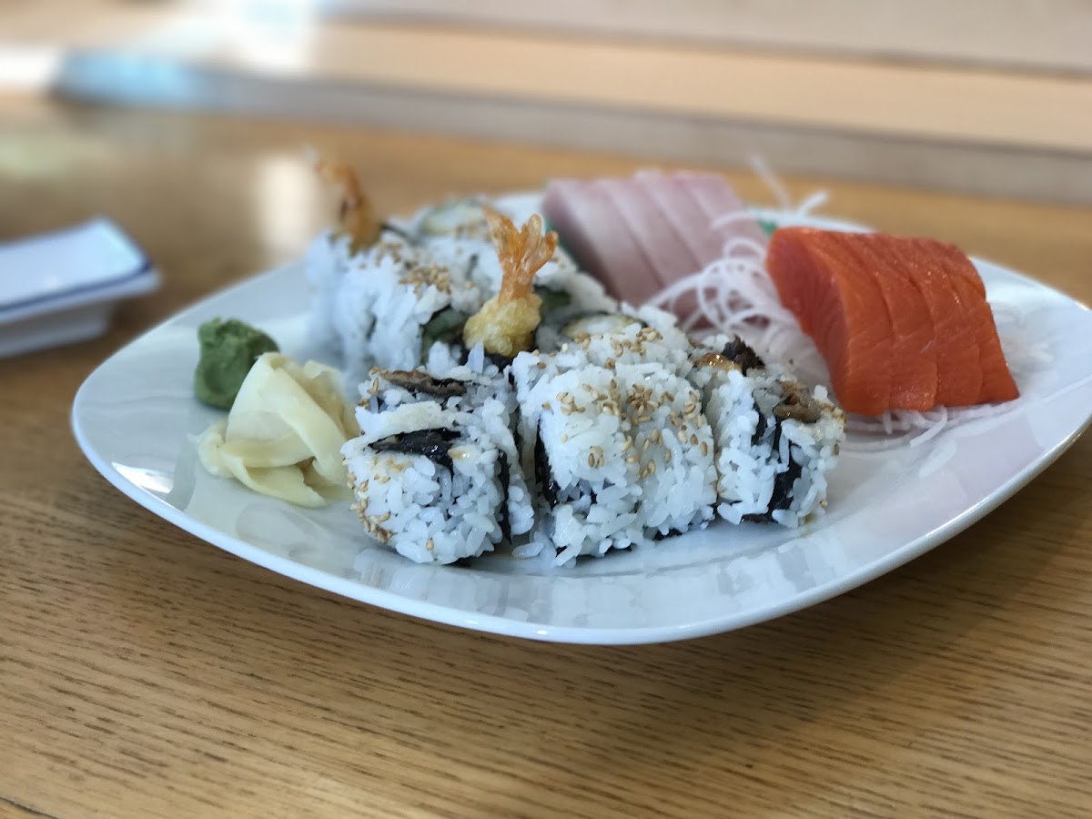 Bay Sushi - BC V7W 2H1 - Photo 6