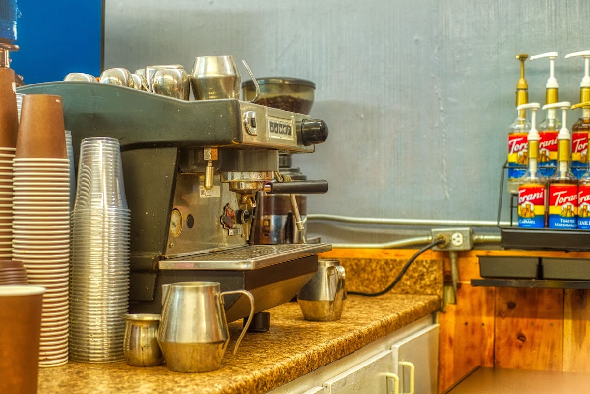 The Coffee Shop - Price - Photo 2