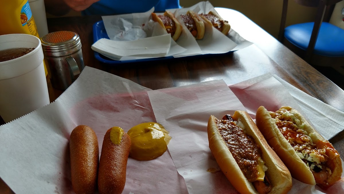 Gus's Hot Dogs - Hueytown
