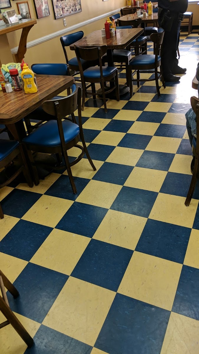Gus's Hot Dogs - Hueytown - Photo 3