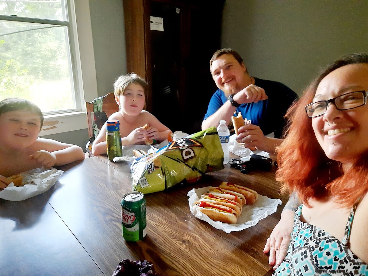 Gus's Hot Dogs - Hueytown - Photo 7