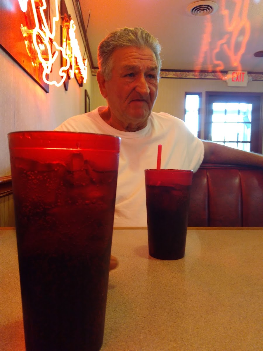 Giovanni's - Sciotoville - Photo 2