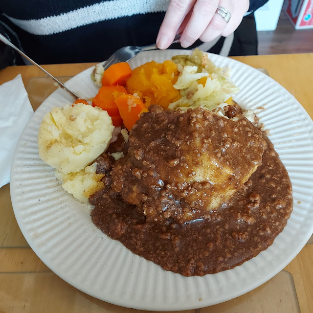 Mince and Dumplings