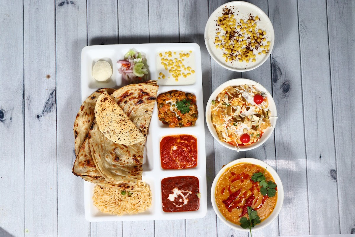 AAHAR RESTAURANT BANQUET CATERER - Photo 4