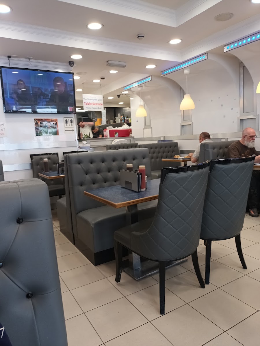 The Silver Spoon Diner - Photo 4