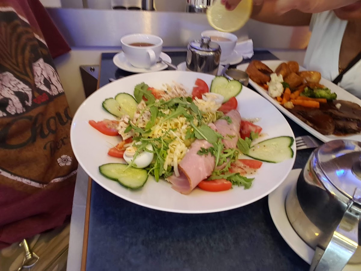 The Silver Spoon Diner - Photo 6
