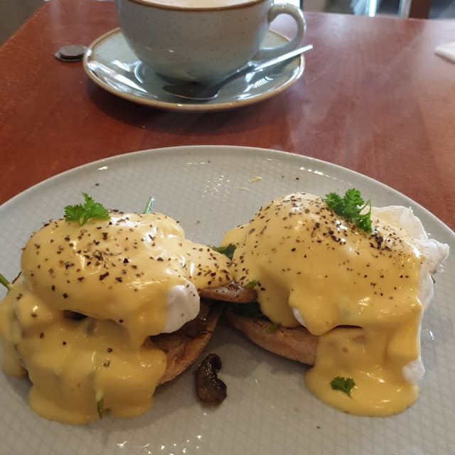 Eggs Florentine