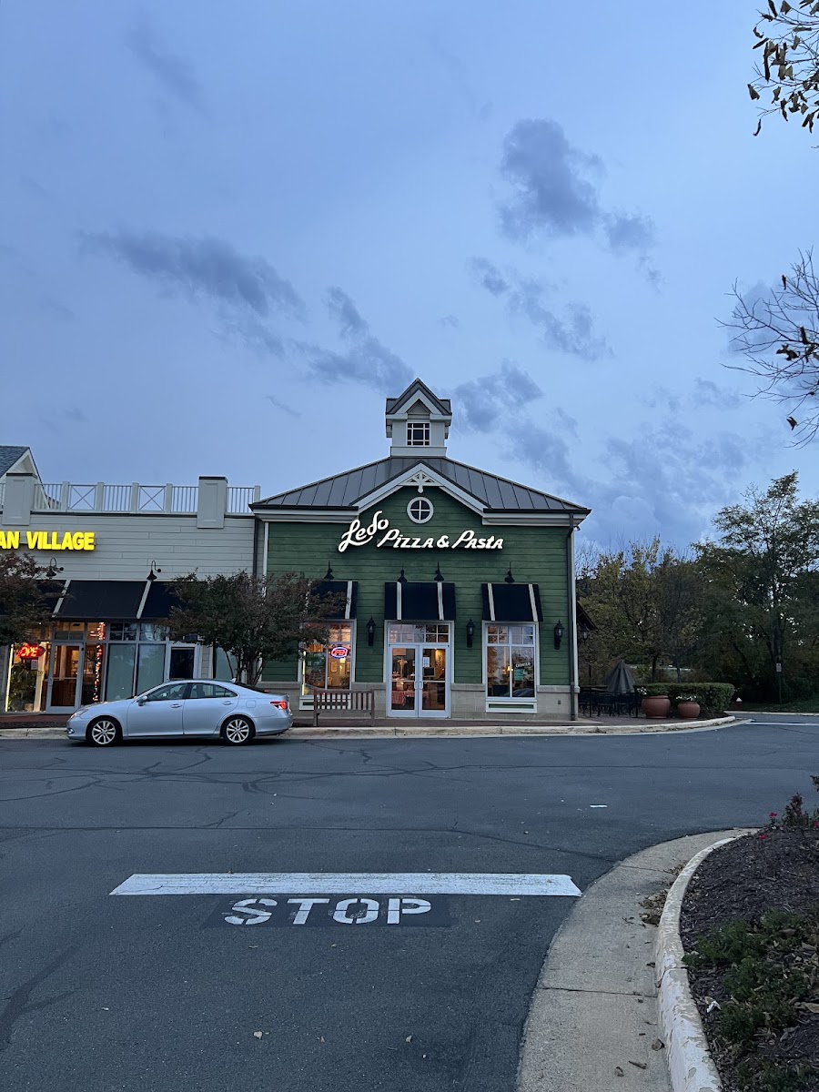 Ledo Pizza - Ashburn - Photo 4