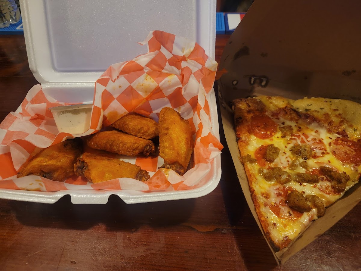 The Pizza Place - Columbus - Photo 2