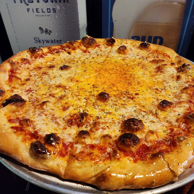 Cheese Pizza Cooked Crispy