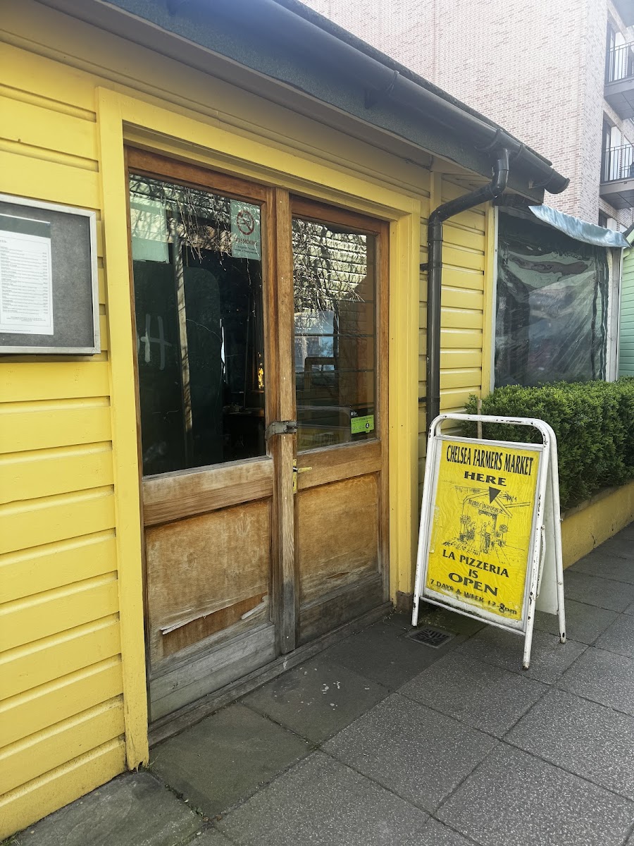 La Pizzeria - London SW3 6NR