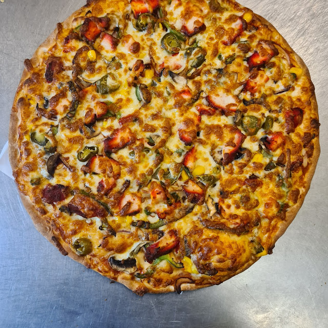 Chicken Tika Pizza