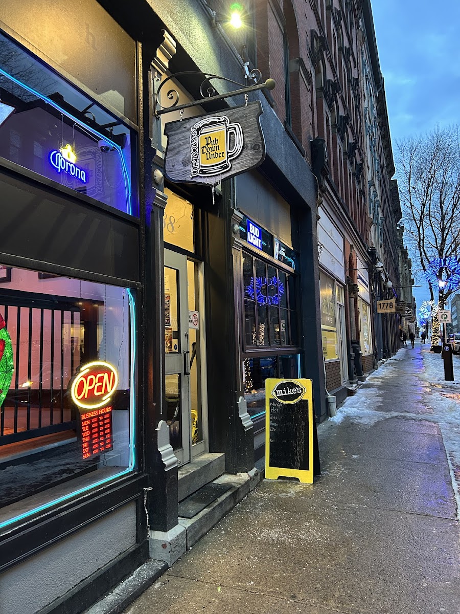 Uptown Pub Down Under