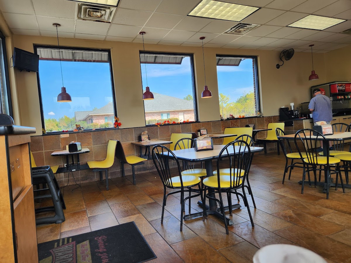 Ward's Restaurant - Mendenhall