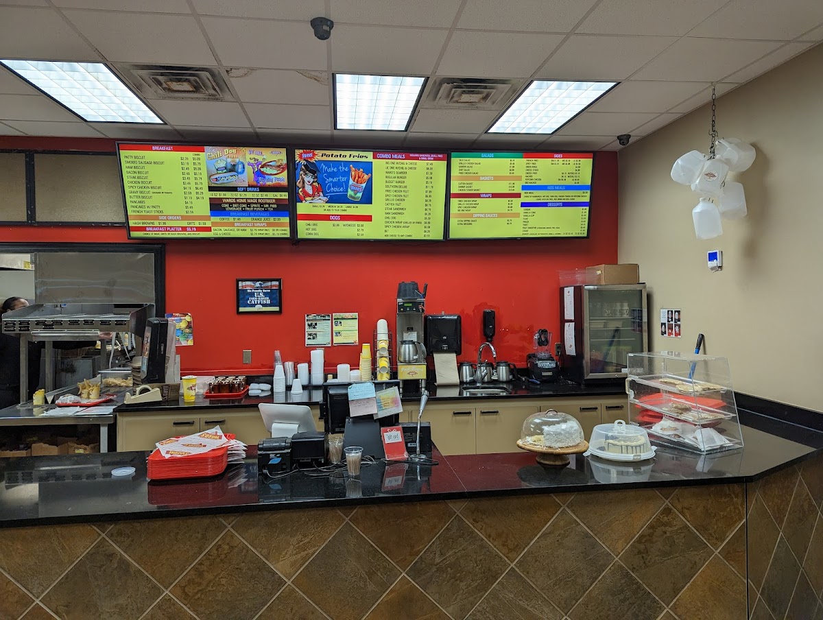 Ward's Restaurant - Mendenhall - Photo 8