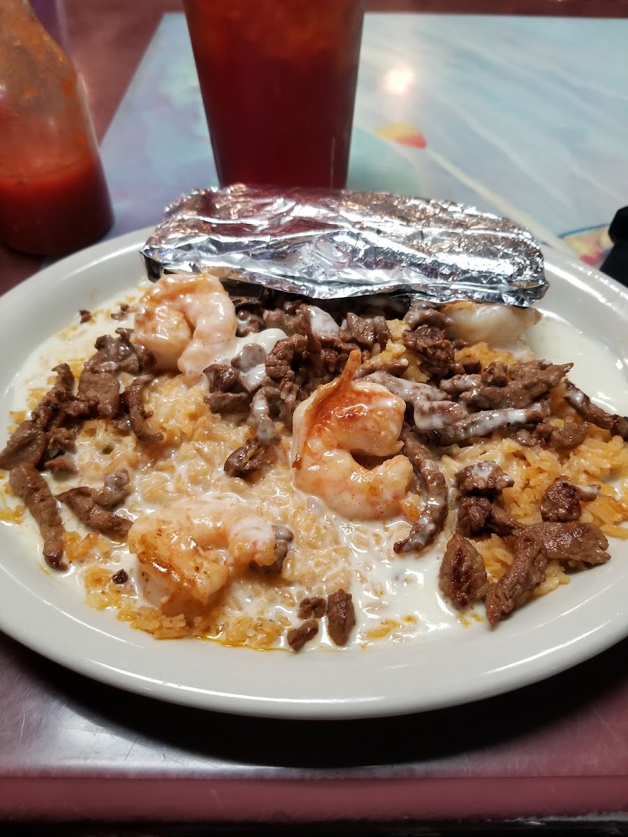 El Cabrito Mexican Restaurant - Carthage - Photo 2