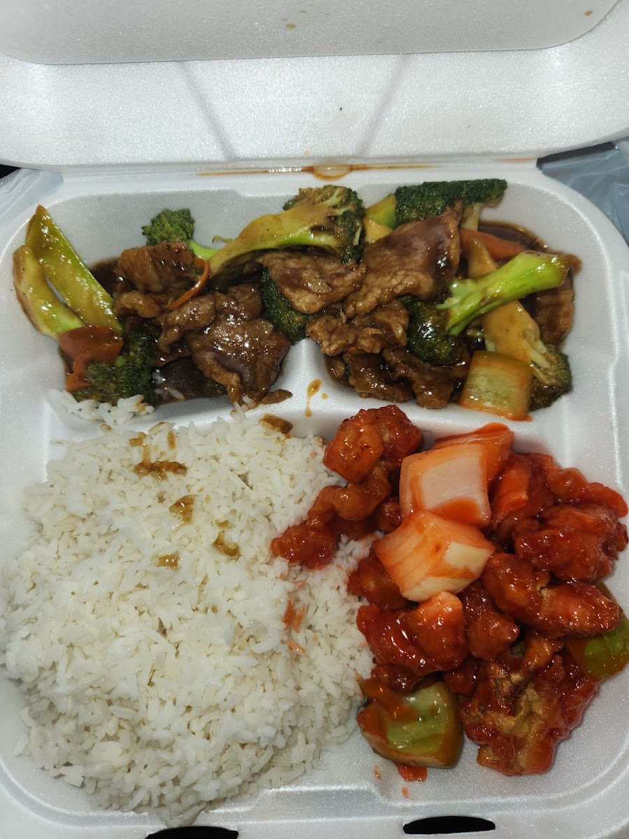 Golden China Restaurant - Turlock - Photo 3