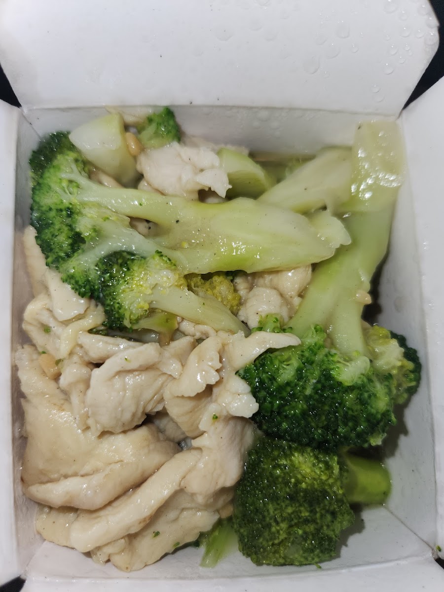 Golden China Restaurant - Turlock - Photo 4
