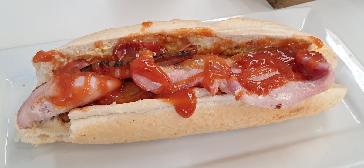 Porkys - Radstock BA3 4BH - Photo 4