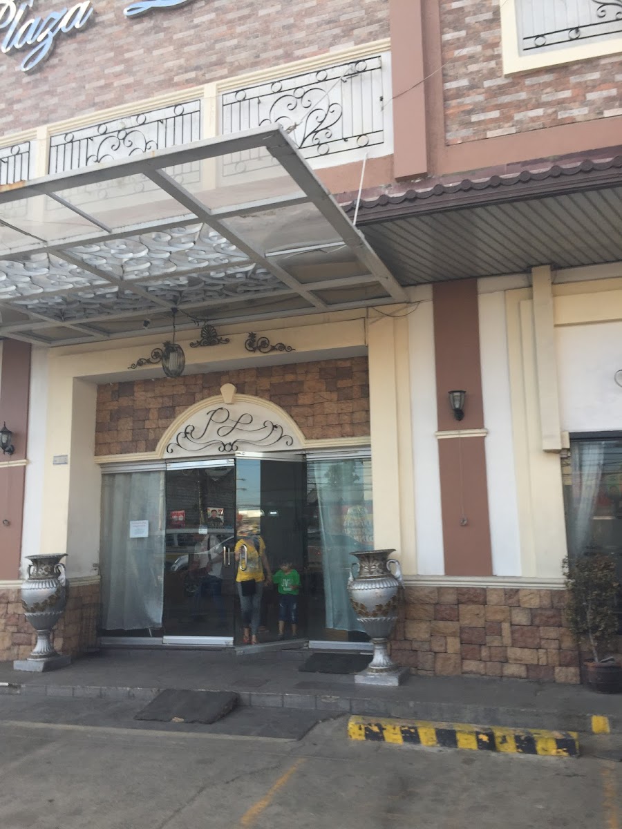 Plaza Leticia - Photo 8