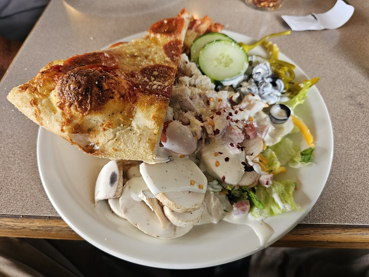 Pizza Shack - Willis - Photo 3