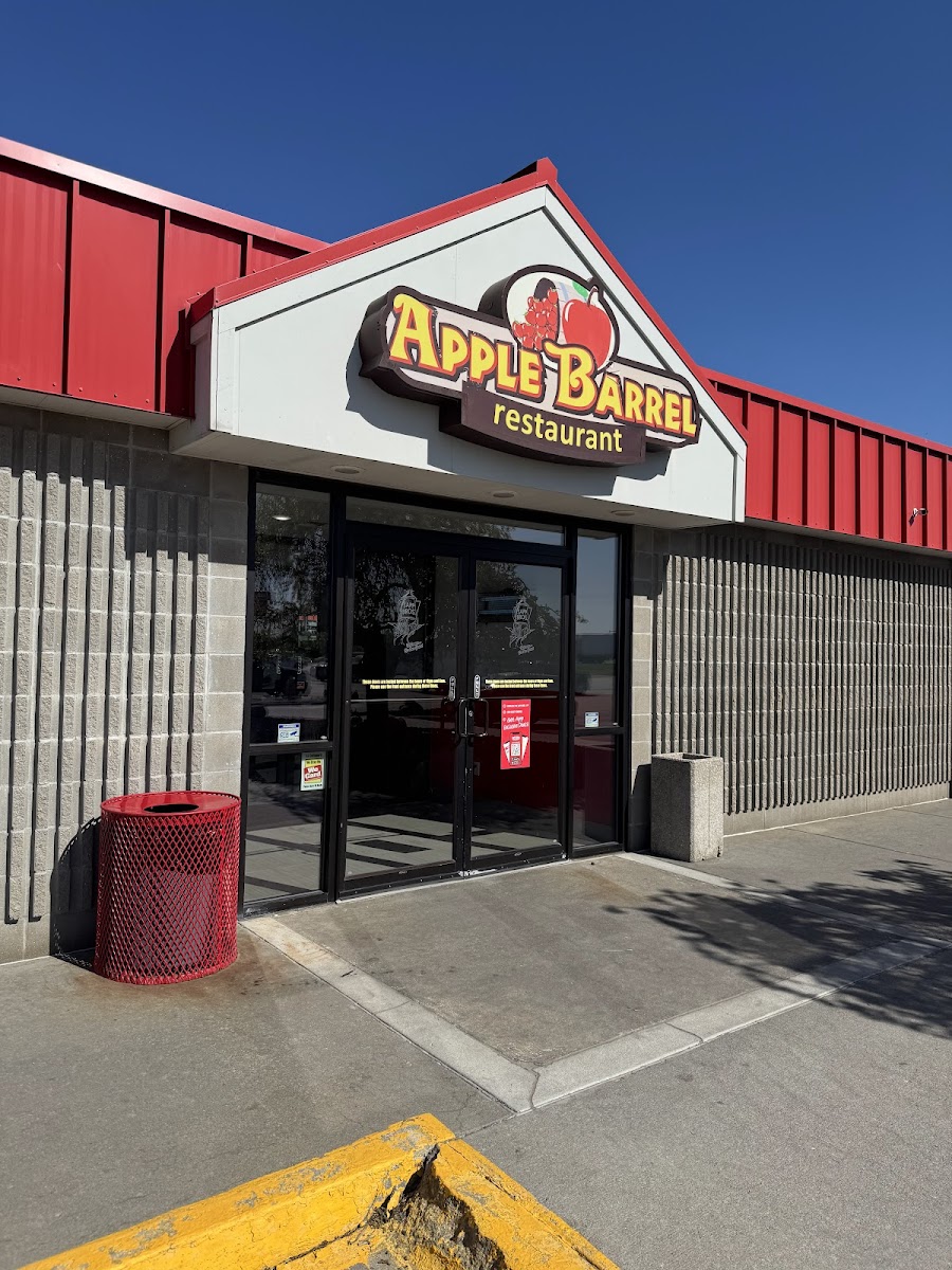 Apple Barrel Restaurant - Percival - Photo 5