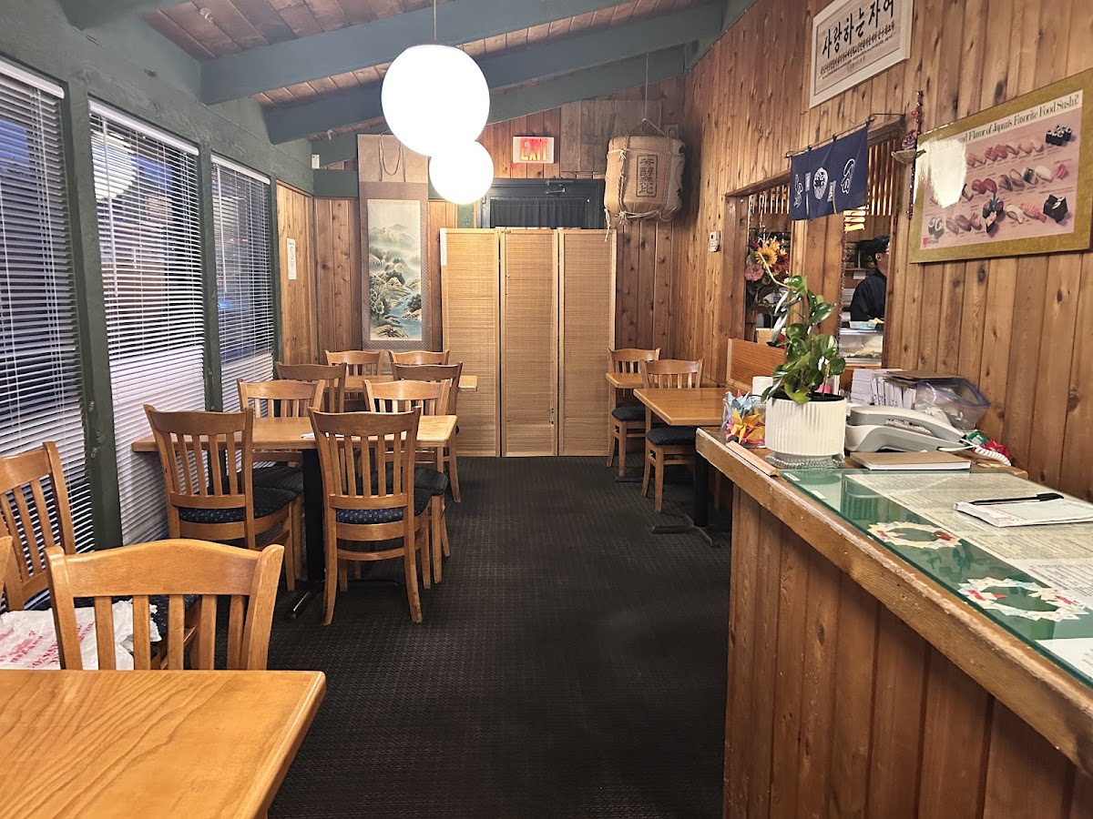 Hana - Port Jefferson - Photo 2
