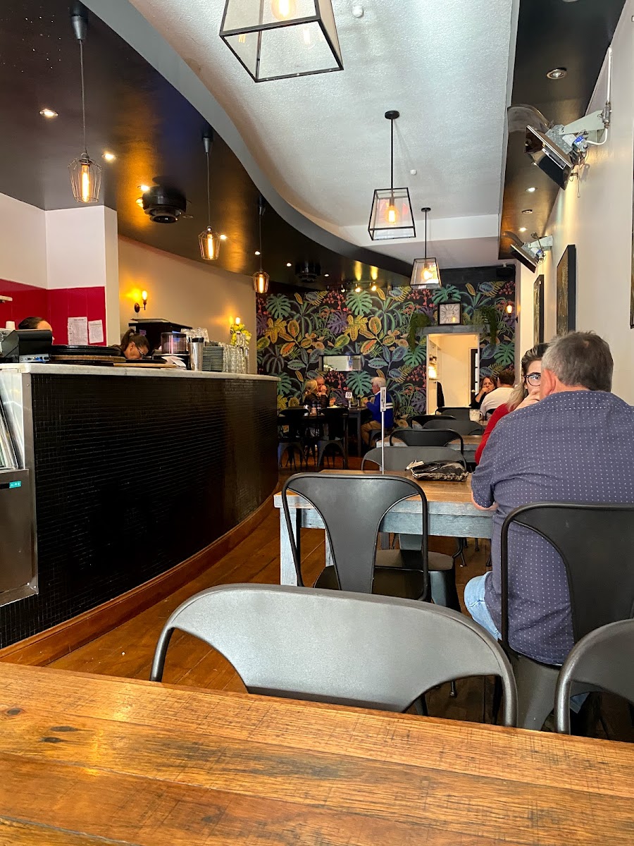 Inland Cafe - Photo 4
