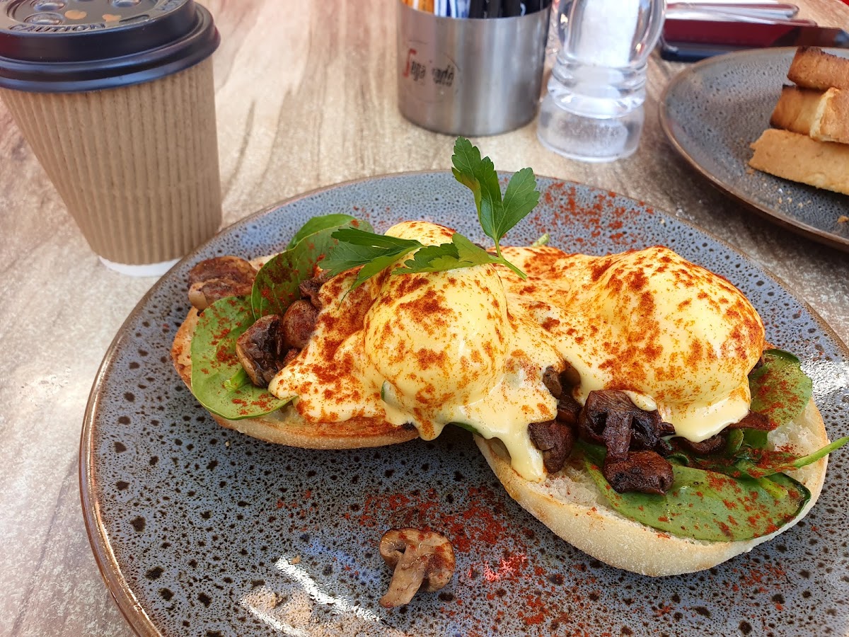 Inland Cafe - Photo 8