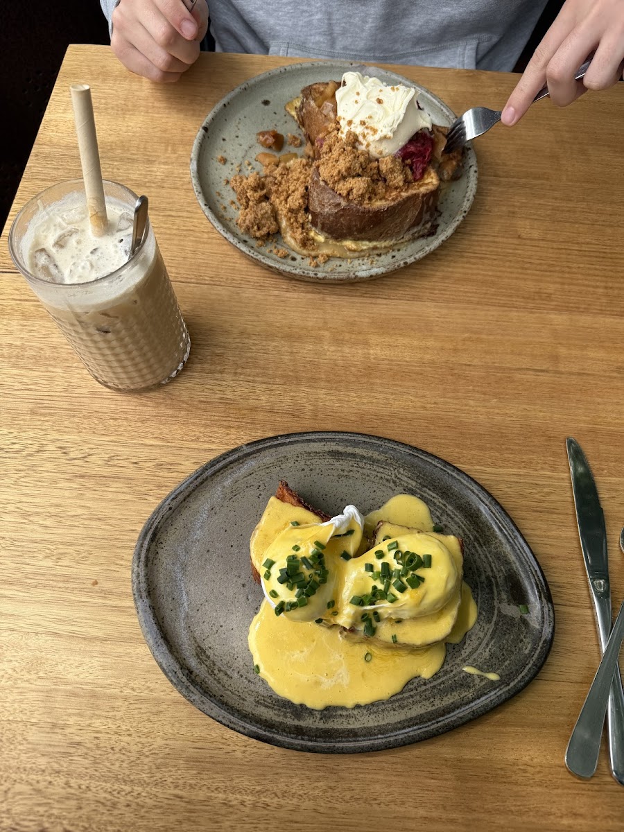 Lady Luck Cafe - Photo 3