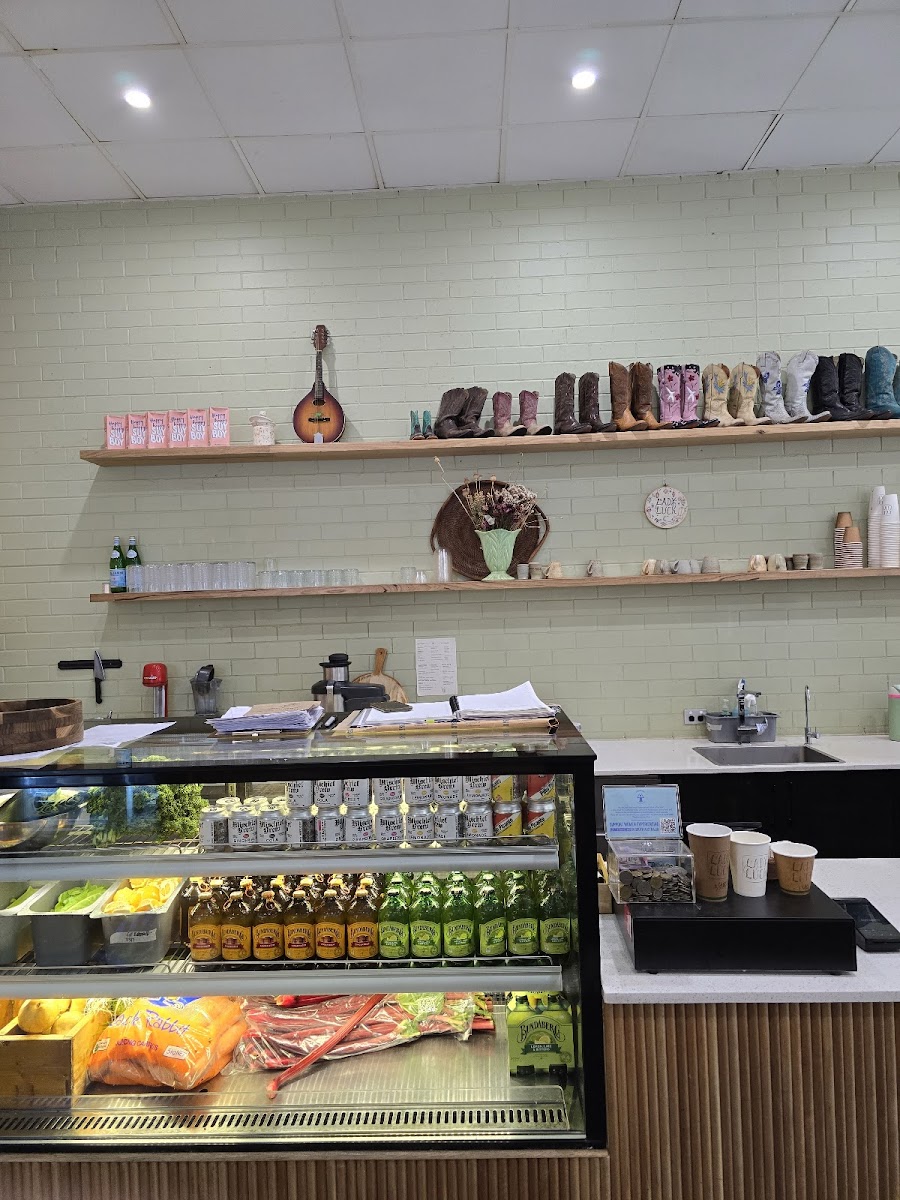 Lady Luck Cafe - Photo 8