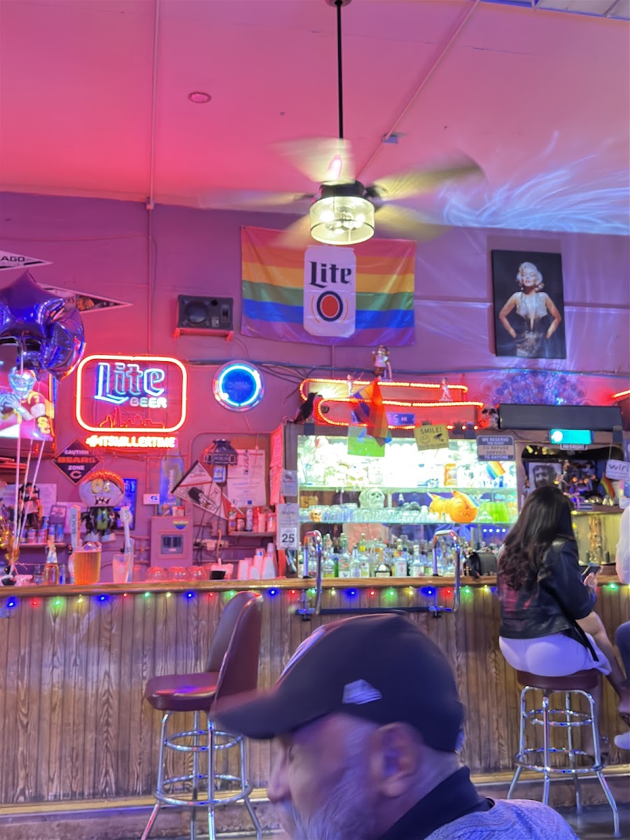 Miss Lee's - Photo 2