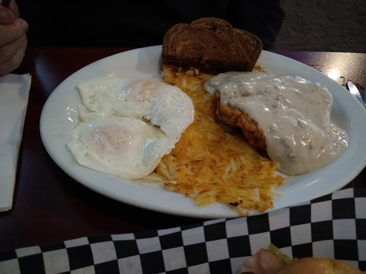 Log Cabin Bar & Grill - Photo 6