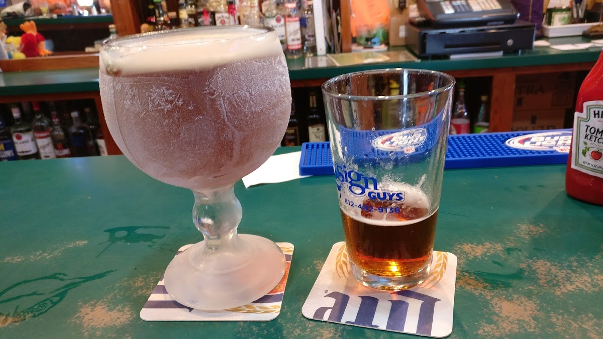 The Rock Bar and Grill - Photo 3