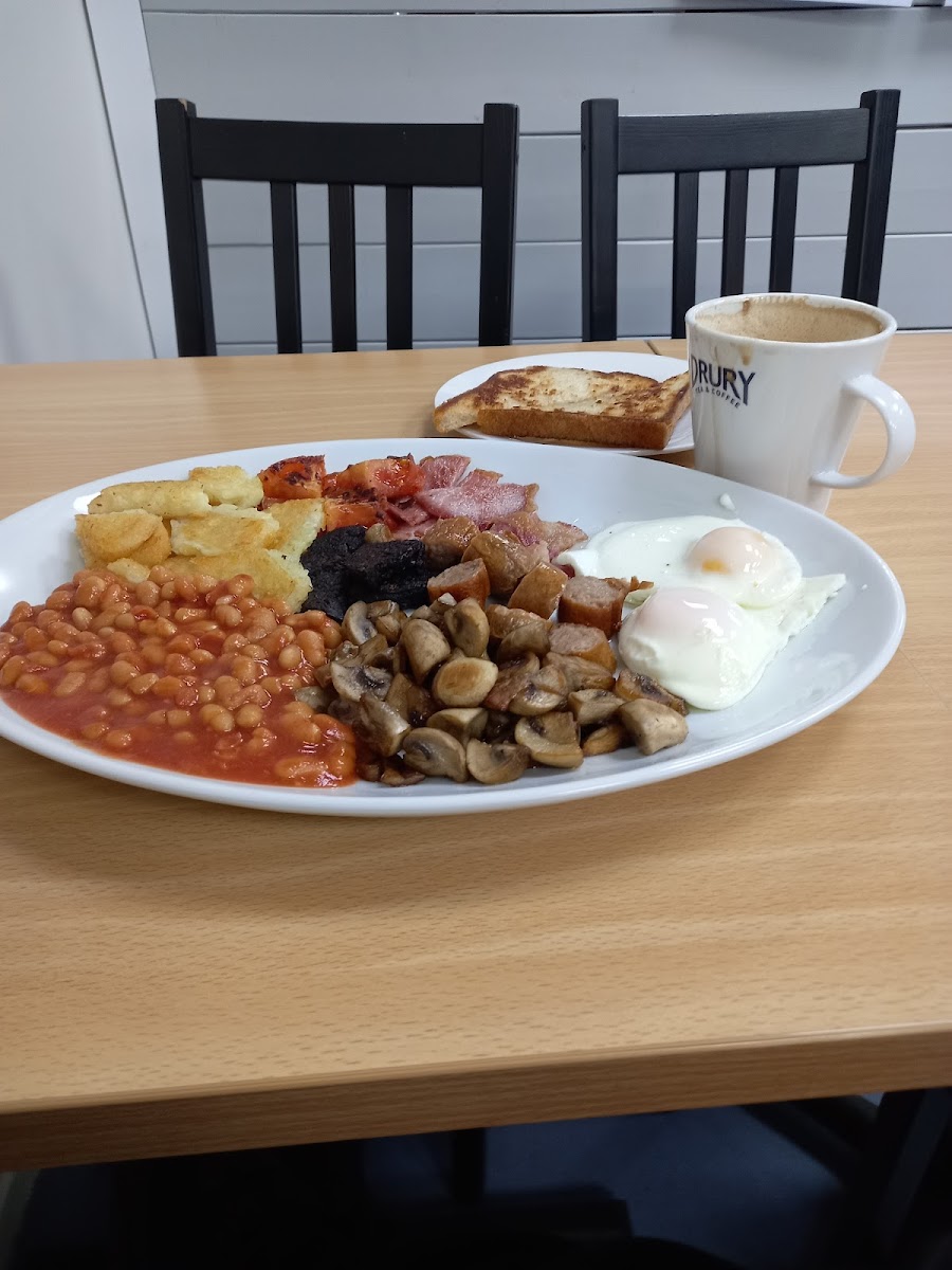 Gadebridge Cafe - Photo 5